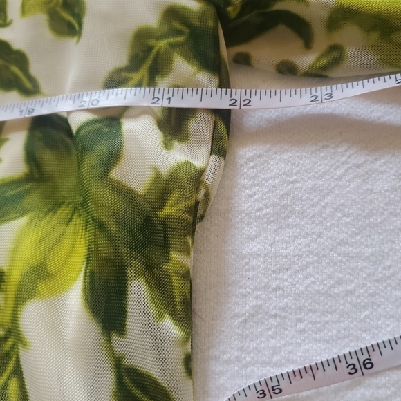 Susan Graver Printed Mesh Rushed Mock Neck Long Sleeve Lined Sz. L Blouse - Picture 7 of 11